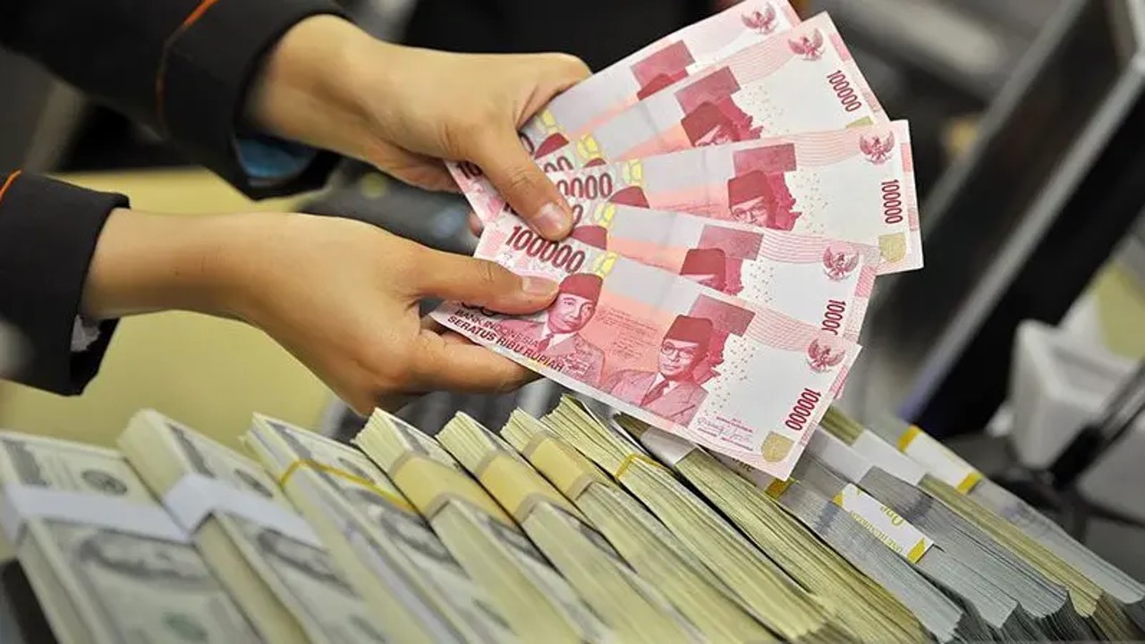 Nilai Tukar Rupiah Menguat di Tengah Pelemahan Mata Uang Asia