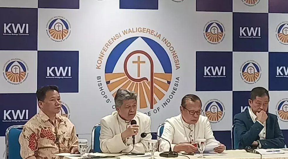 Paus Fransiskus Akan Gelar Dialog Lintas Agama di Masjid Istiqlal