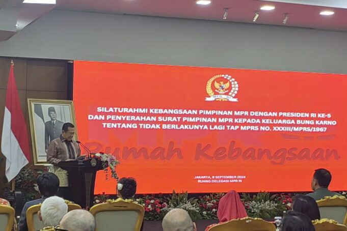 MPR RI Resmi Mencabut TAP MPRS 33/1967, Sukarno Tak Terbukti Lindungi PKI