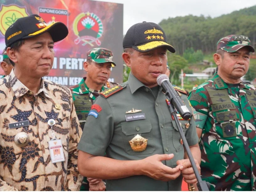 Panglima TNI Bantu Pompa Hidram di Banyumas