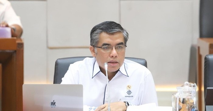 Menaker Yassierli: Penetapan Upah Minimum Harus Sesuai Aturan