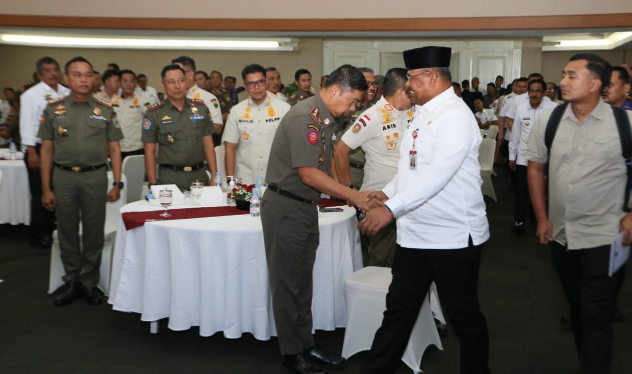 Kemendagri serahkan bantuan ke daerah untuk perkuat trantibumlinmas