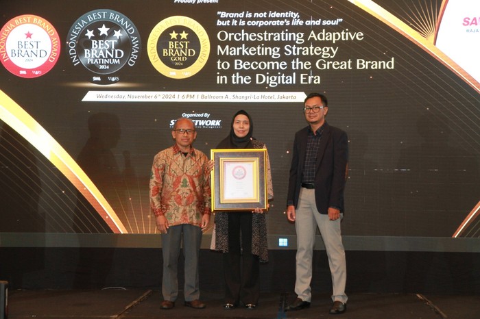 Alfamidi Raih Indonesia Best Brand Award 2024 untuk Kategori Supermarket