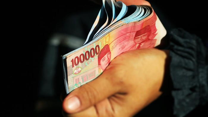 Permenaker Nomor 16/2024: Kenaikan Upah Minimum 2025 untuk Daya Beli Pekerja dan Daya Saing Perusahaan