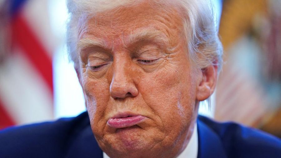 Trump Longgarkan Tarif untuk Produk Teknologi, Apple dan Industri AS Tarik Napas Lega