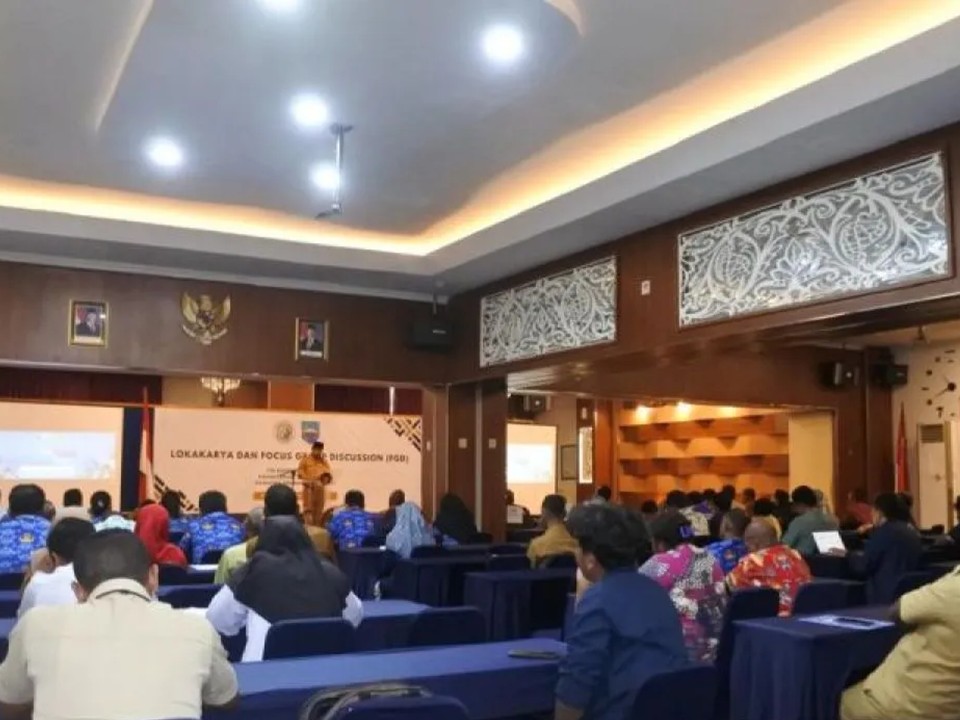Paparan hasil kajian ITB dan Uncen tentang rencana kawasan transmigrasi di Manokwari