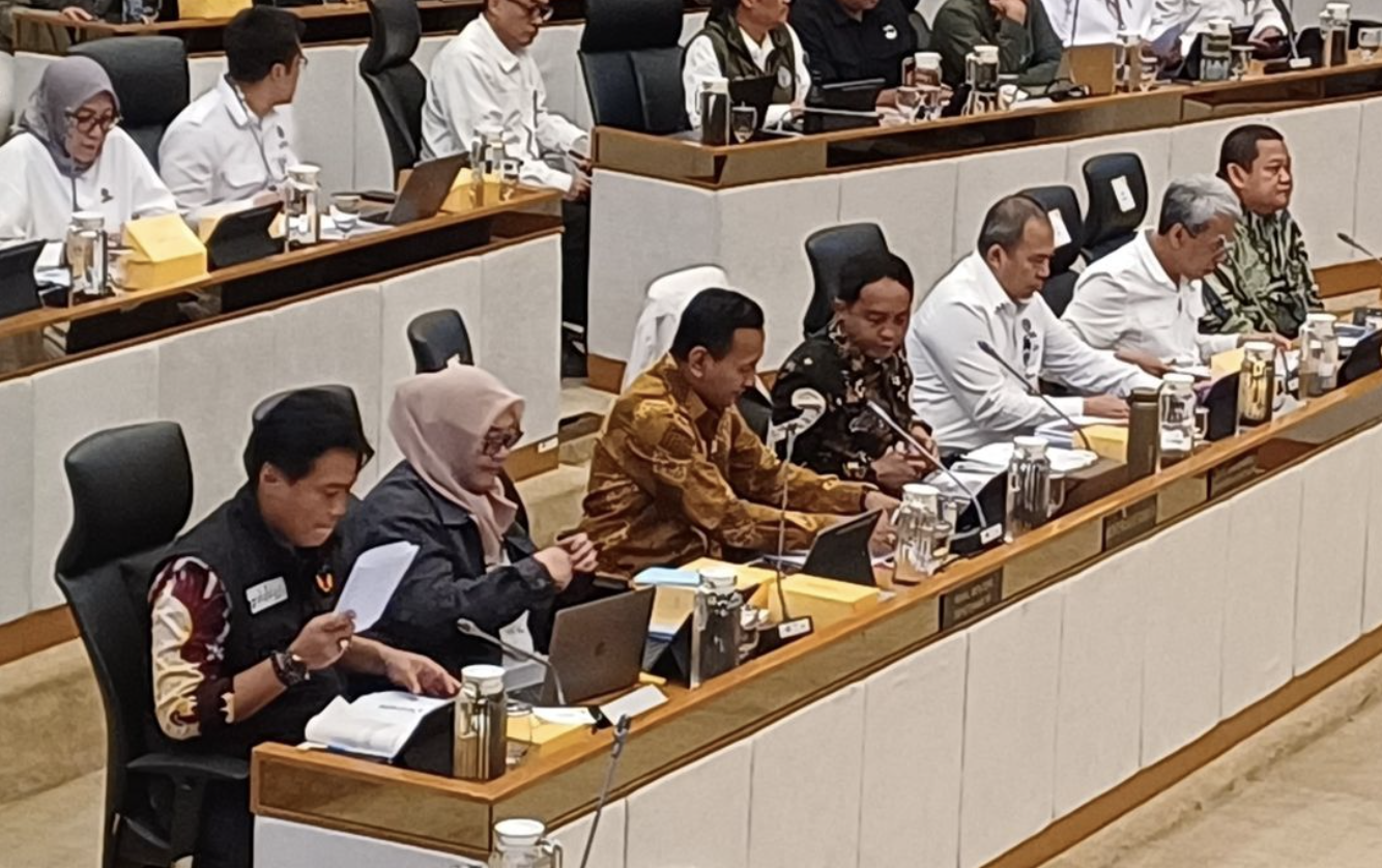 Komisi IV DPR Desak Kemenhut Usut Pembalakan Liar Penyebab Banjir Sumatera