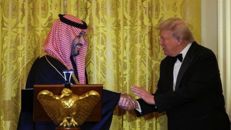 Senator AS Ancam Arab Saudi Jika Tak Ikut Perang Melawan Iran