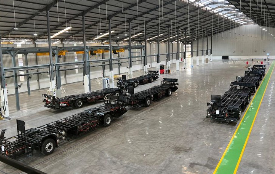 Peresmian Pabrik Bus Listrik VKTR Jadi Titik Awal Penguatan Industri Otomotif