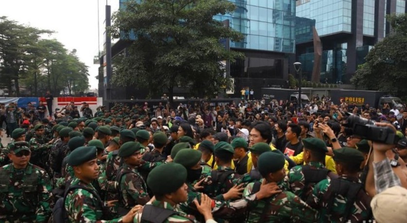 TNI Tegaskan Pengerahan Prajurit di Demo Tosari Atas Permintaan Polisi
