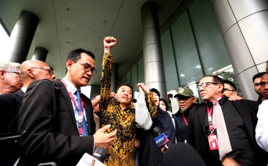 Kapolri Sebut Kewenangan Penahanan Roy Suryo dan Dokter Tifa Kini di Tangan Kejaksaan