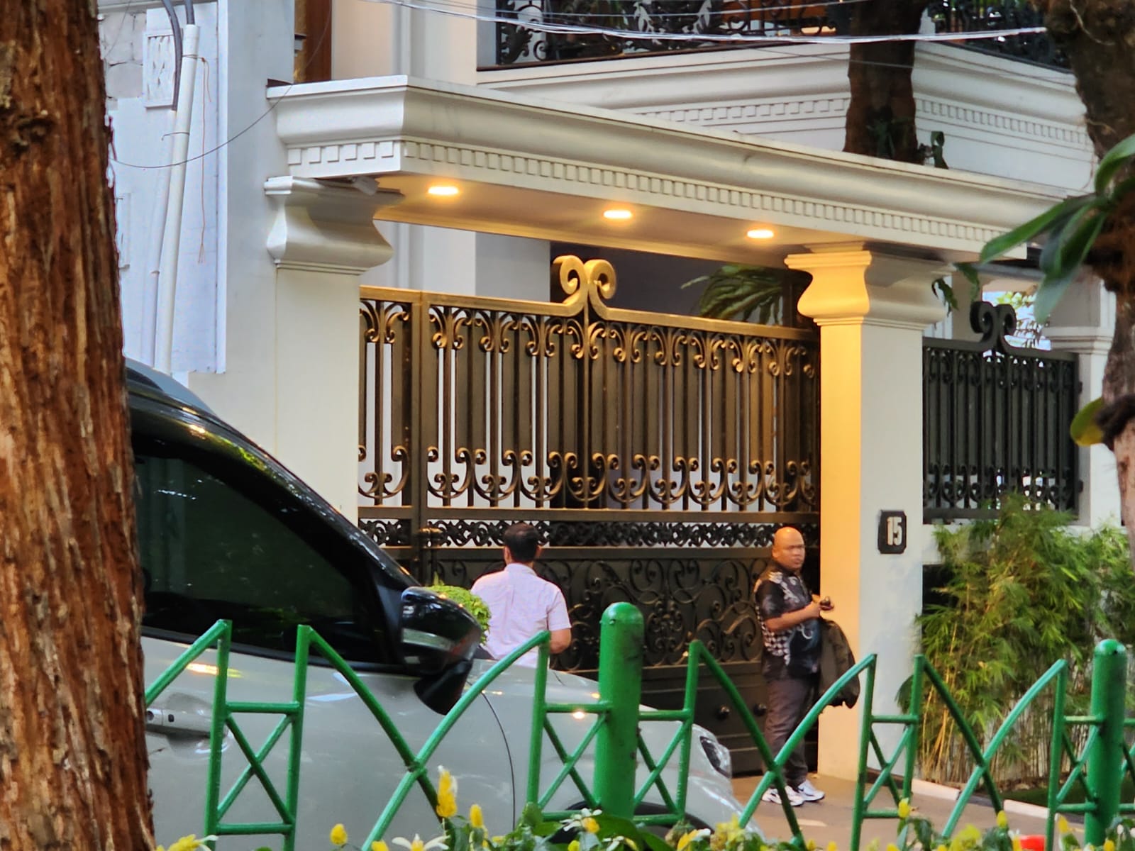 Lingkungan Rumah Febrie Adriansyah Tetap Aman dan Tertib, Pengamanan Berjalan Sesuai Kebutuhan
