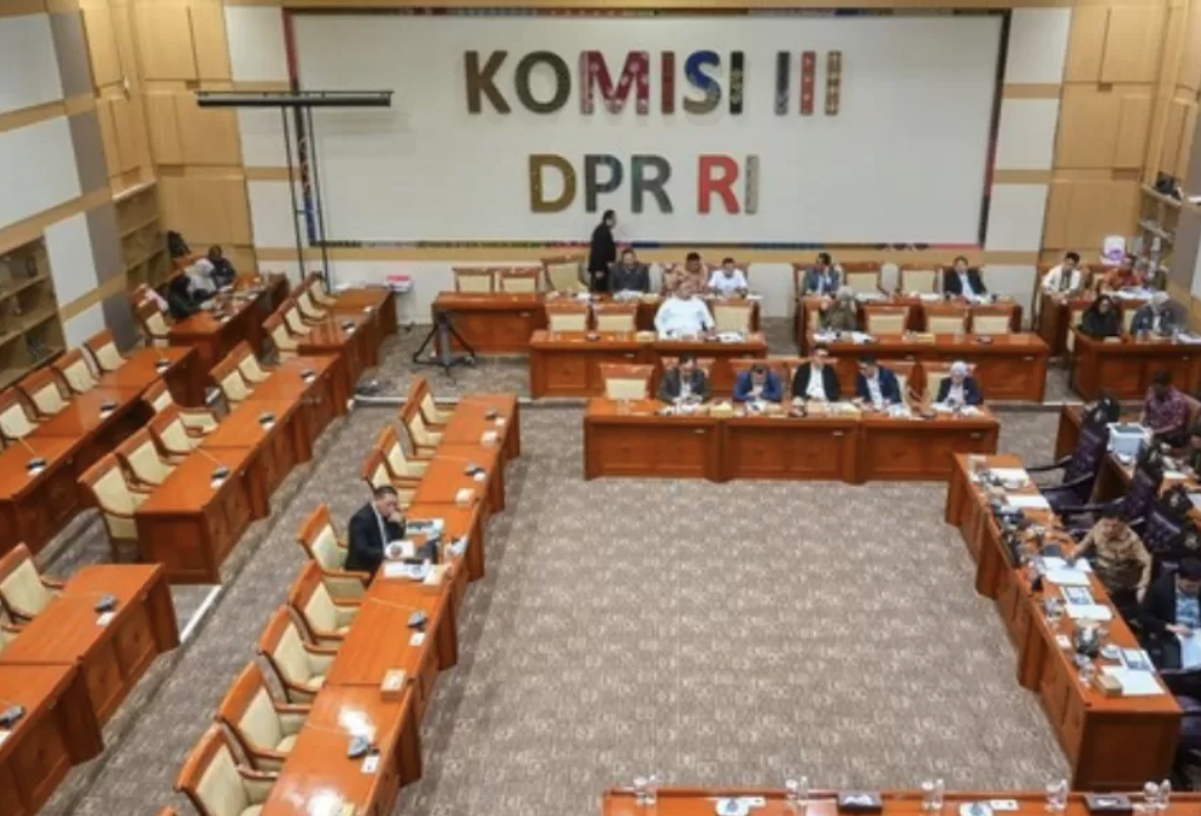 DPR: Penanganan Perkara Jaksa Berpedoman pada Hukum, Tidak Memerlukan Izin Presiden