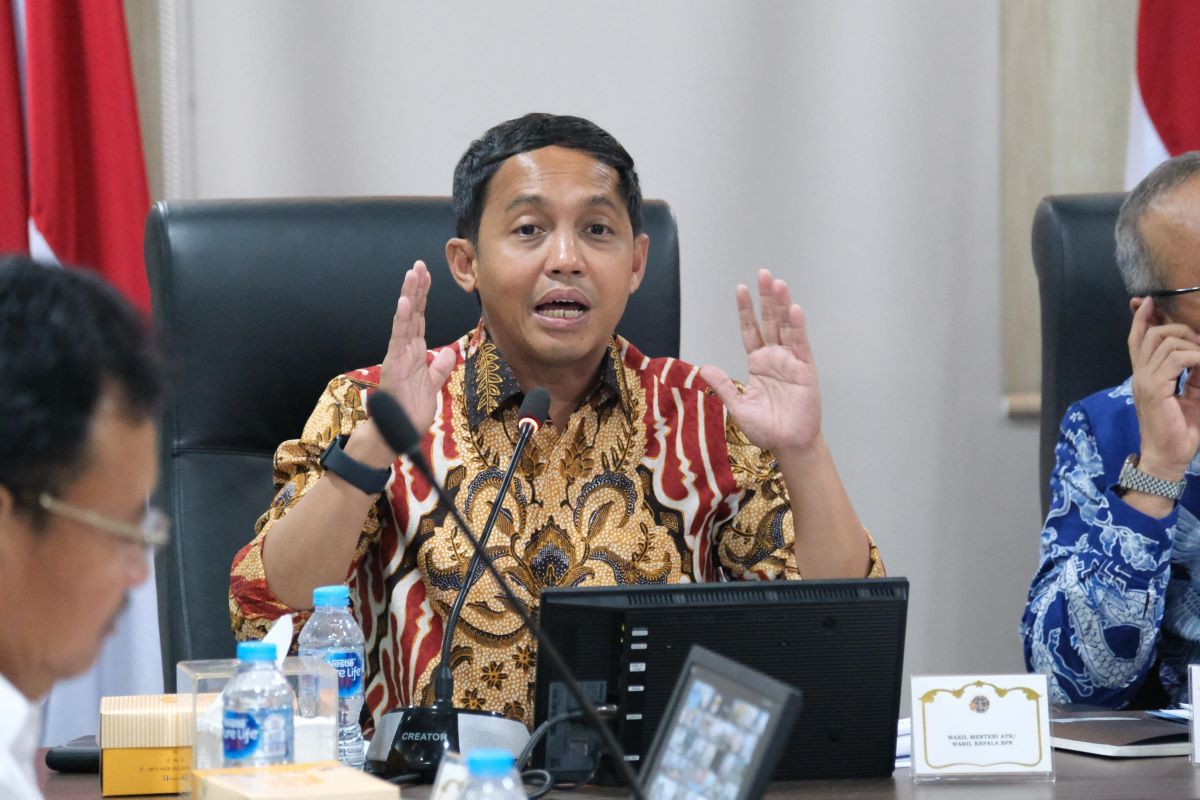 Pemerintah Dukung Penegakan Hukum, Menhut Sampaikan Klarifikasi Secara Terbuka