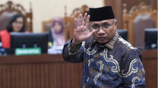 SIDANG KUOTA HAJI UNGKAP SKEMA 50:50, NAMA JOKOWI DAN YAQUT KEMBALI DISEBUT