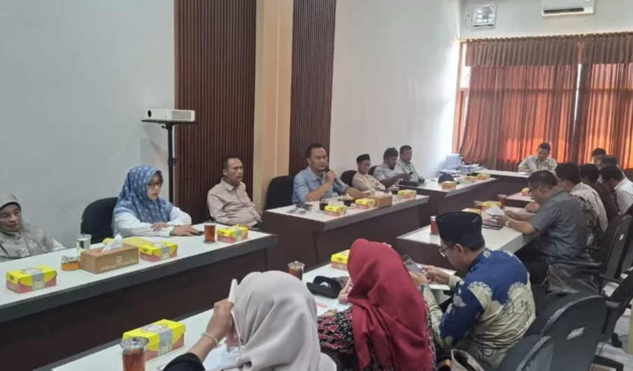 521 Warga Batang Diduga Keracunan MBG, DPRD Beri Waktu Dua Bulan untuk Pembenahan SPPG