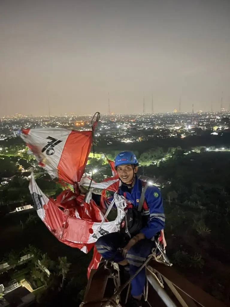 PT PLN (Persero) meminta masyarakat untuk sementara waktu menahan diri dari bermain layang-layang guna mencegah gangguan pada jaringan listrik, terutama saat berlangsungnya High-Level Forum on Multi Stakeholder Partnership (HLF MSP) dan Indonesia-Africa Forum (IAF) 2024 di Nusa Dua, Bali, pada 1-3 September 2024.