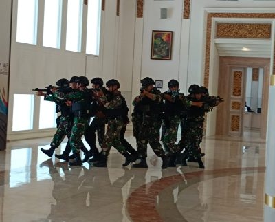Latihan Gabungan di Bandara VVIP I Gusti Ngurah Rai: Persiapan Pengamanan Kedatangan Negara-Negara Peserta KTT IAF Ke-2 dan HLF MSP 2024