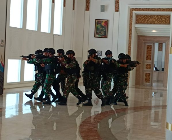 Latihan Gabungan di Bandara VVIP I Gusti Ngurah Rai: Persiapan Pengamanan Kedatangan Negara-Negara Peserta KTT IAF Ke-2 dan HLF MSP 2024