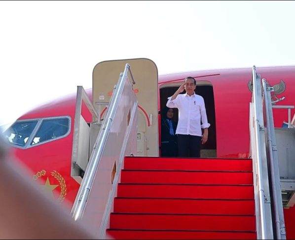 Presiden Jokowi dalam sebuah kunjungan