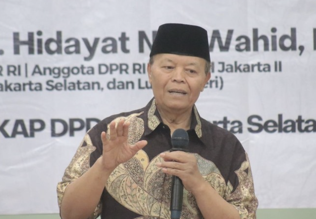 Dukung Perbaikan Data Bansos, HNW Dorong Pemerintah Sempurnakan Sistem Desil