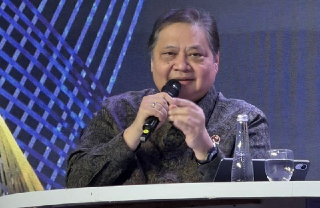 Investasi Tembus Rp1.010 Triliun, Airlangga Sebut Lapangan Kerja Terus Bertambah