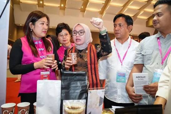 Kemenkop Perkuat Koperasi Naik Kelas, Produk Lokal Dibuka Jalan Menuju Pasar Global
