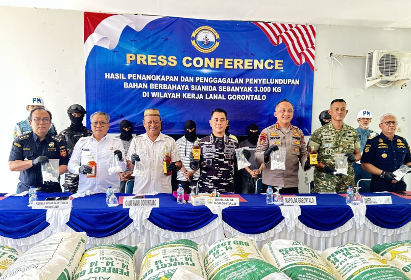 Lanal Gorontalo Gagalkan Penyelundupan 3 Ton Sianida dari Filipina